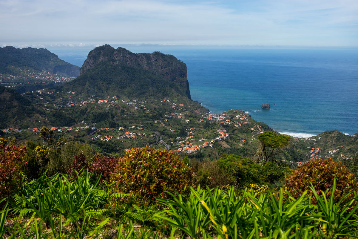 Isen Majennt Miradouro from Portela, view of Penha de Agua