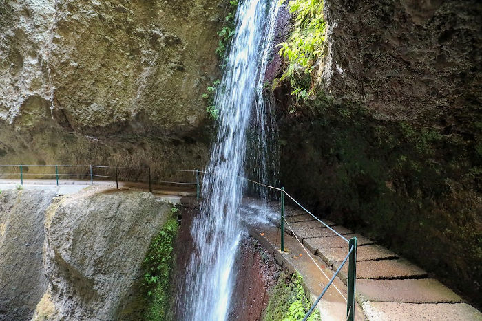 Zoom sur la cascade de Nova - levada Madère