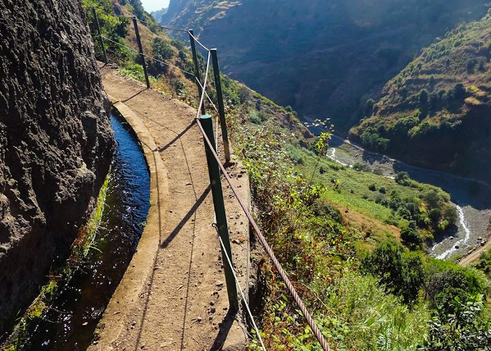 Levada Nova, vers Lombada, Ponto do Sol