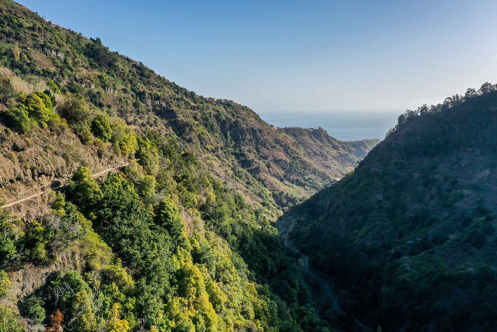 panorama à mi-parcours des levadas nova et domoinho