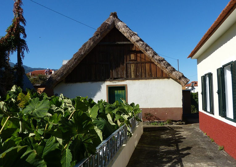 Maison au toit de chaume, Santana Madère