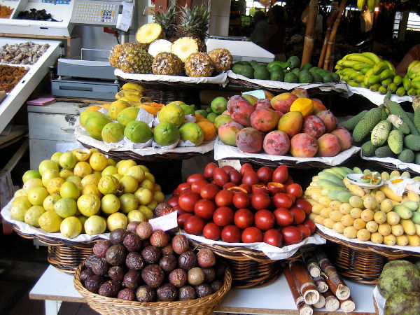 Les étalages de fruits & légumes du marché de funchal