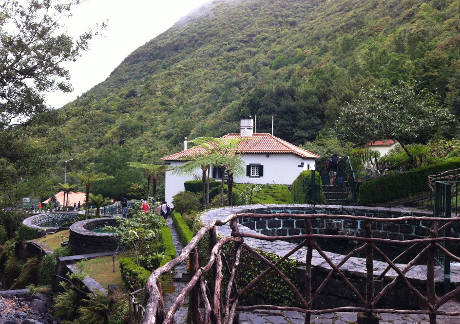 Ribeiro Frio et les bassins d'aquaculture